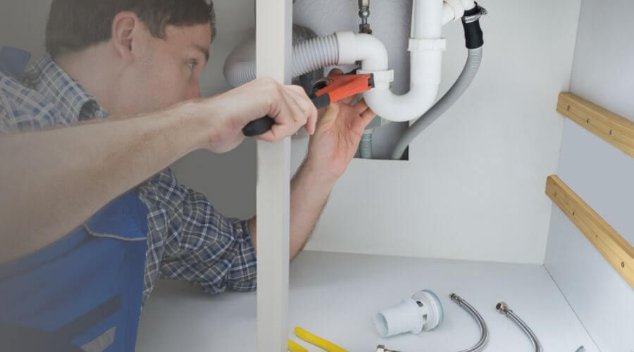 Expert burst pipe repair services in Wayne, OK